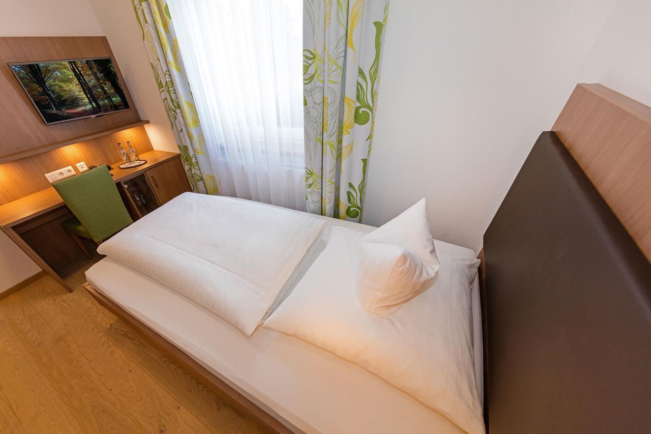 Berghulen Gasthof - Hotel Zum Ochsen Gmbh מראה חיצוני תמונה