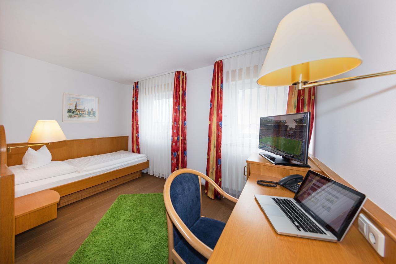 Berghulen Gasthof - Hotel Zum Ochsen Gmbh מראה חיצוני תמונה