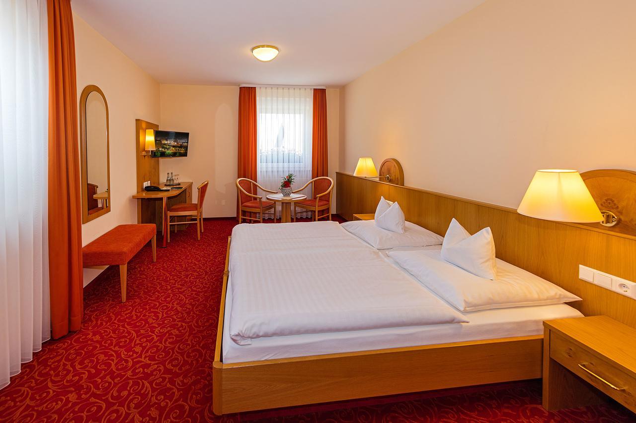 Berghulen Gasthof - Hotel Zum Ochsen Gmbh מראה חיצוני תמונה