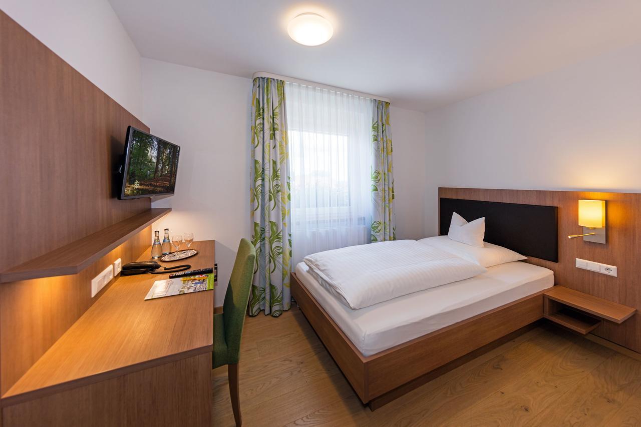 Berghulen Gasthof - Hotel Zum Ochsen Gmbh מראה חיצוני תמונה